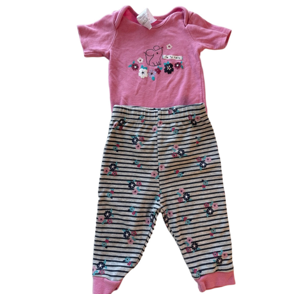 Baby mode and Joe Fresh 3 piece bundle Peach Pink Strawberry Sleeper 6-12 Mo